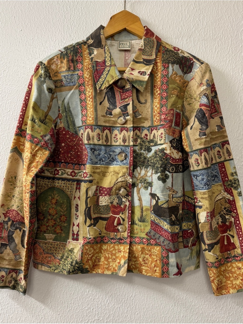 Vintage Pine Cove Tapestry Animal & Scene Button Front Jacket